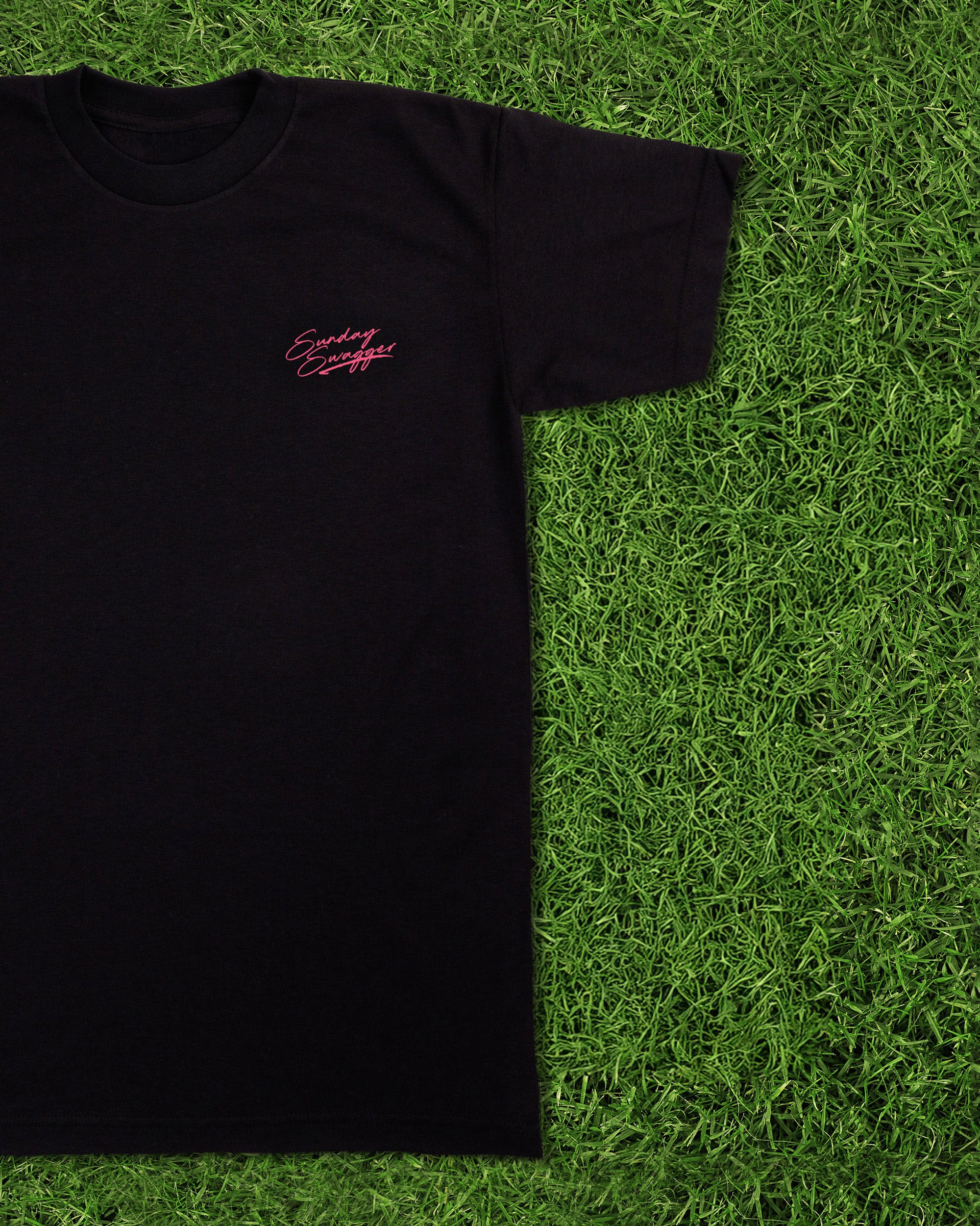 Two Putts T-Shirt - Black
